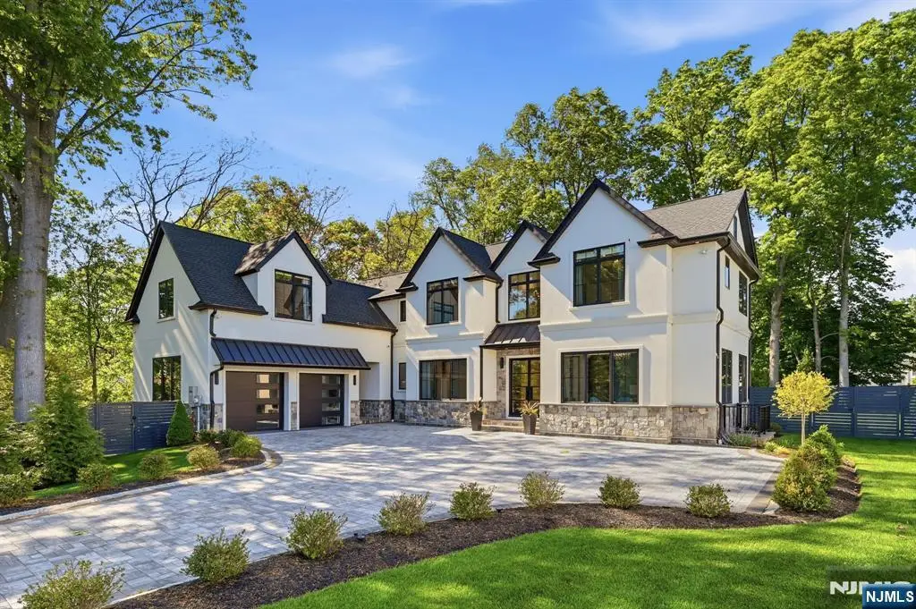 11 Forcier Court, Tenafly, NJ 07670 - #1