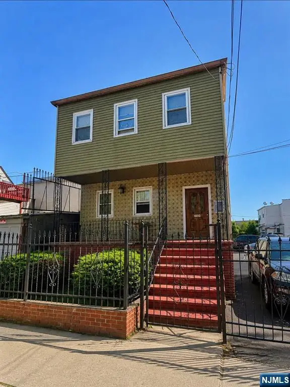 250-252 Berkeley Avenue, Newark, NJ 07107 - #1