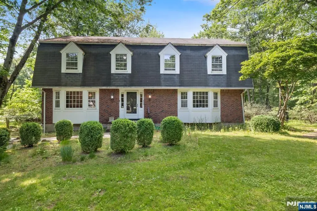 49 Clover Lane, Upper Saddle River, NJ 07458 - #1