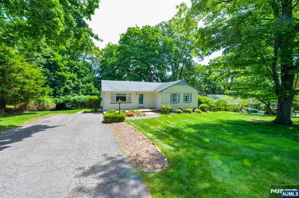 51 Charwalt Drive, Hawthorne, NJ 07506