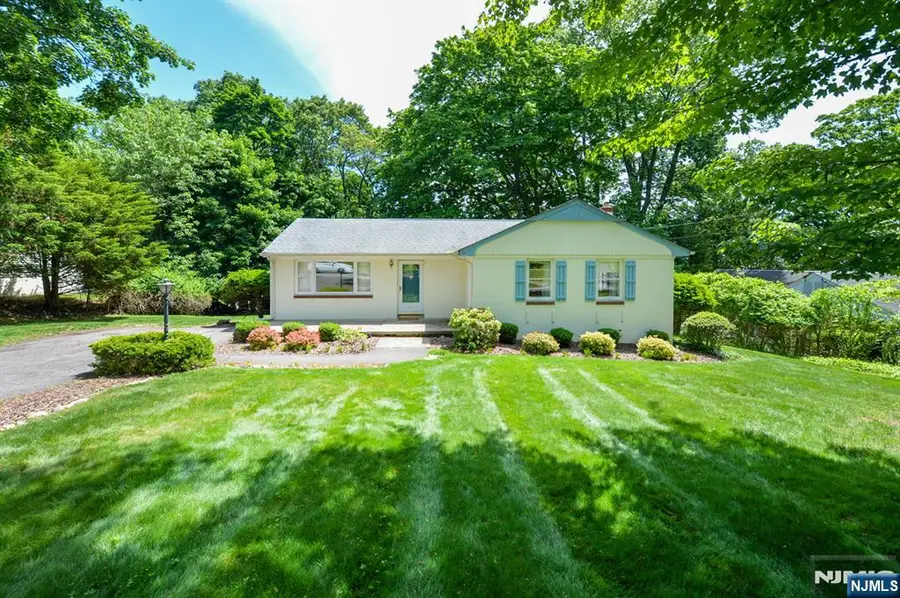 51 Charwalt Drive, Hawthorne, NJ 07506 - #2