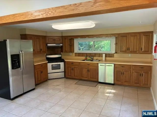 19 Crescent Road, Wayne, NJ 07470 - #1