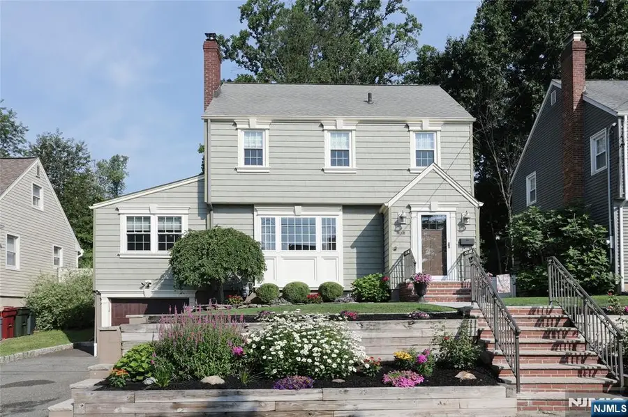 37 Oakley Terrace, Nutley, NJ 07110 - #2
