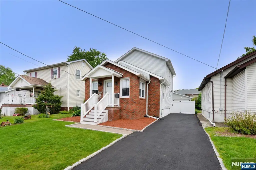 25-14 Berdan Avenue, Fair Lawn, NJ 07410 - #1