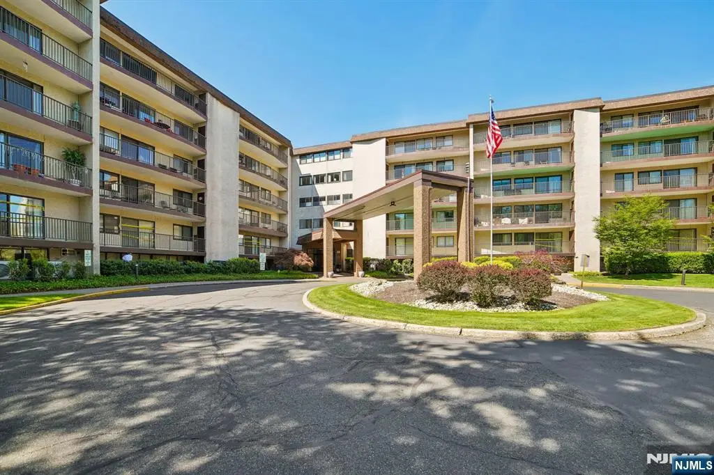 521 Piermont Avenue 428, River Vale, NJ 07675 - #1