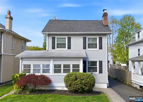 65 Carteret Street, Bloomfield, NJ 07003