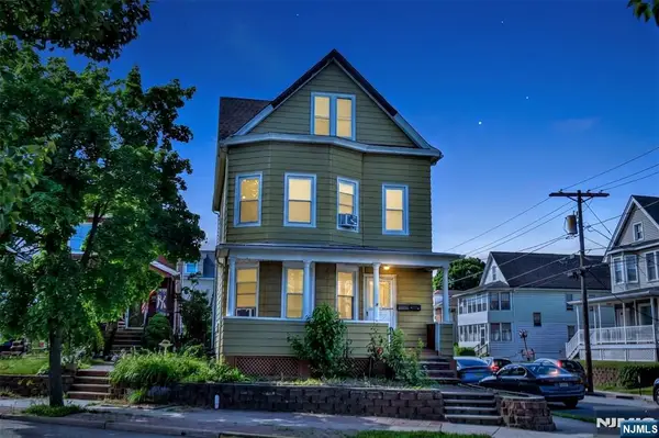 70 Main Avenue, Wallington, NJ 07057