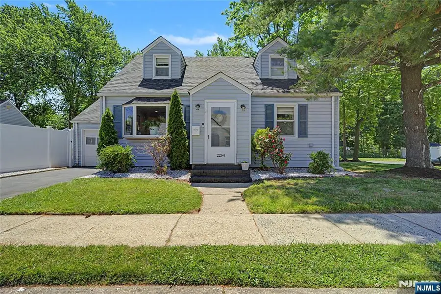 2254 Halsey Street, Union, NJ 07083 - #2