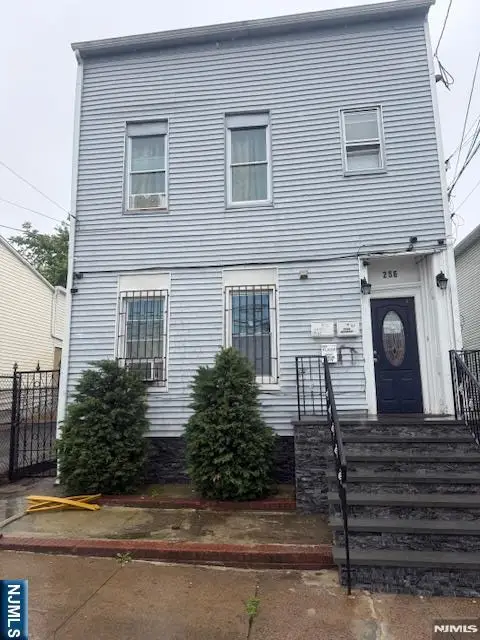 256 Van Houten Street, Paterson, NJ 07501