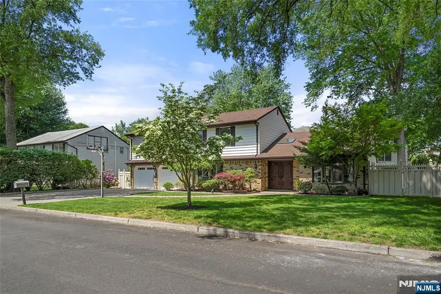 22 Kendrick Street, Paramus, NJ 07652 - #3