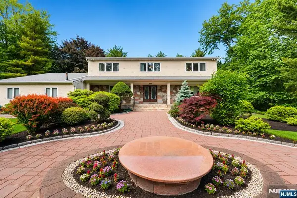 690 Soldier Hill Road, Oradell, NJ 07649