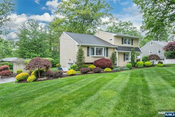 27 Bogert Road, Montville Township, NJ 07058