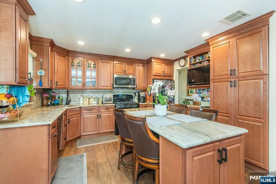 31 Grover Drive, Wayne, NJ 07470 - #3