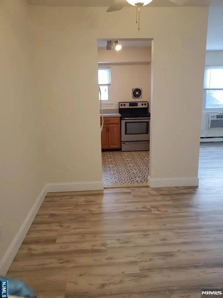 100 Pierson Miller C52, Pompton Lakes, NJ 07442 - #2