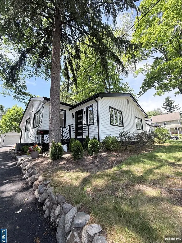 137 Myrtle Avenue, Allendale, NJ 07401 - #1