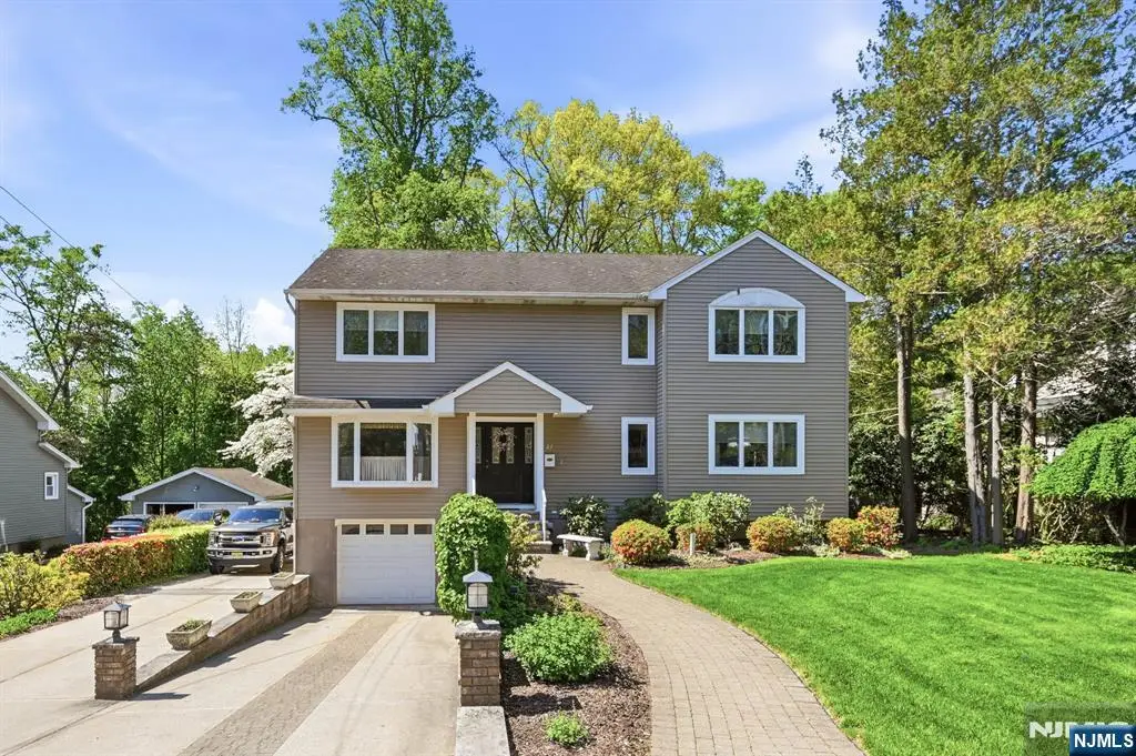 21 Lakeview Avenue, Park Ridge, NJ 07656 - #1