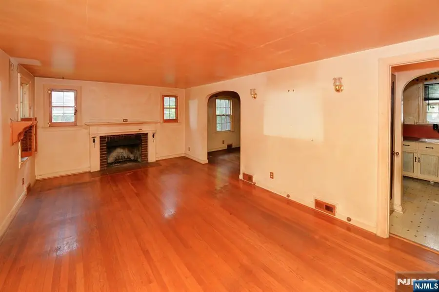 125 Eastview Avenue, Leonia, NJ 07605 - #3