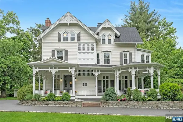 42 Llewellyn Road, Montclair, NJ 07042