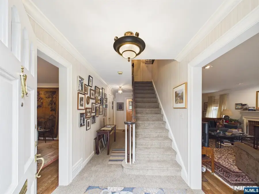 318 Beechwood Road, Ridgewood, NJ 07450 - #3
