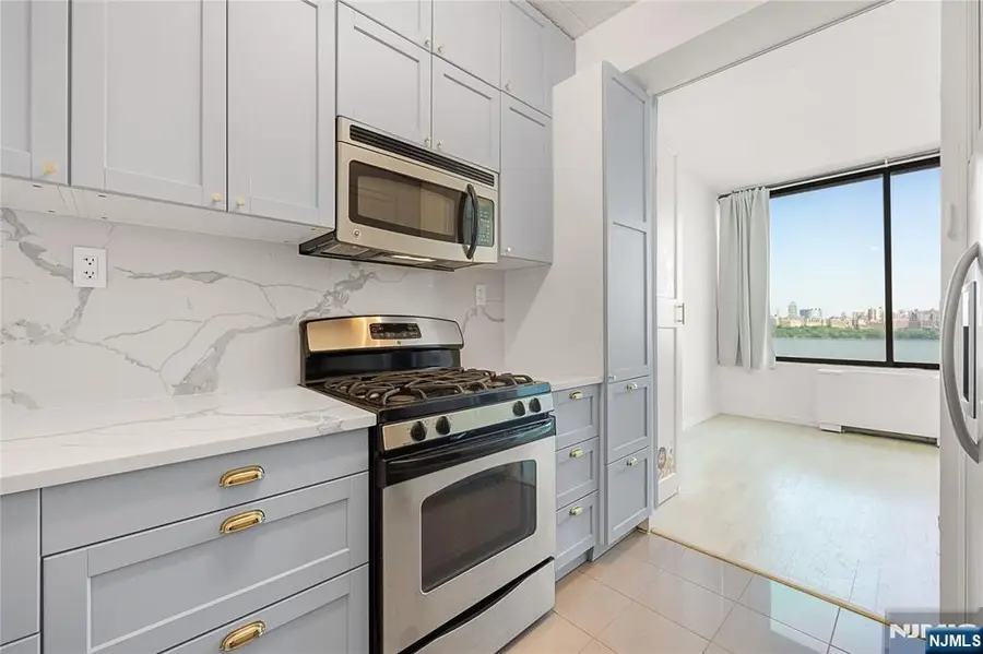 9060 Palisade Avenue 404, North Bergen, NJ 07047 - #3