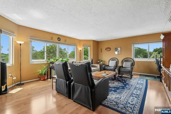 310 Lookout Avenue 501, Hackensack, NJ 07601