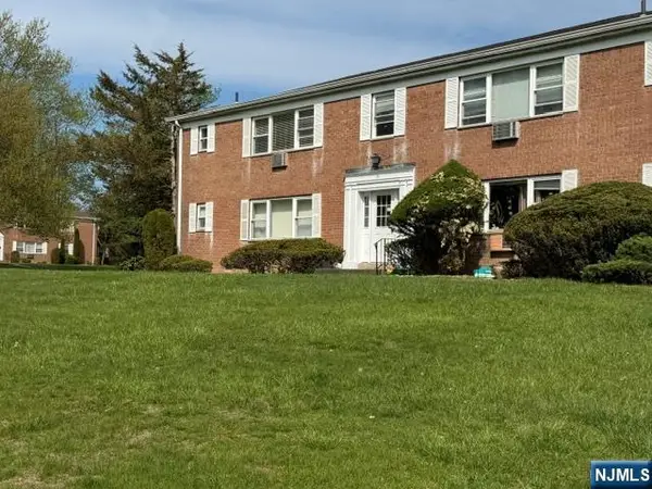 21 Rolling Ridge Road D, Montvale, NJ 07645