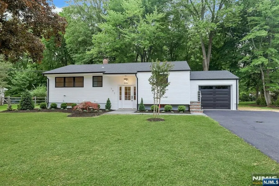 282 Spring Valley Road, Park Ridge, NJ 07656 - #2