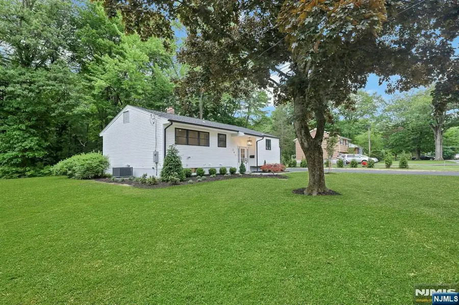 282 Spring Valley Road, Park Ridge, NJ 07656 - #3