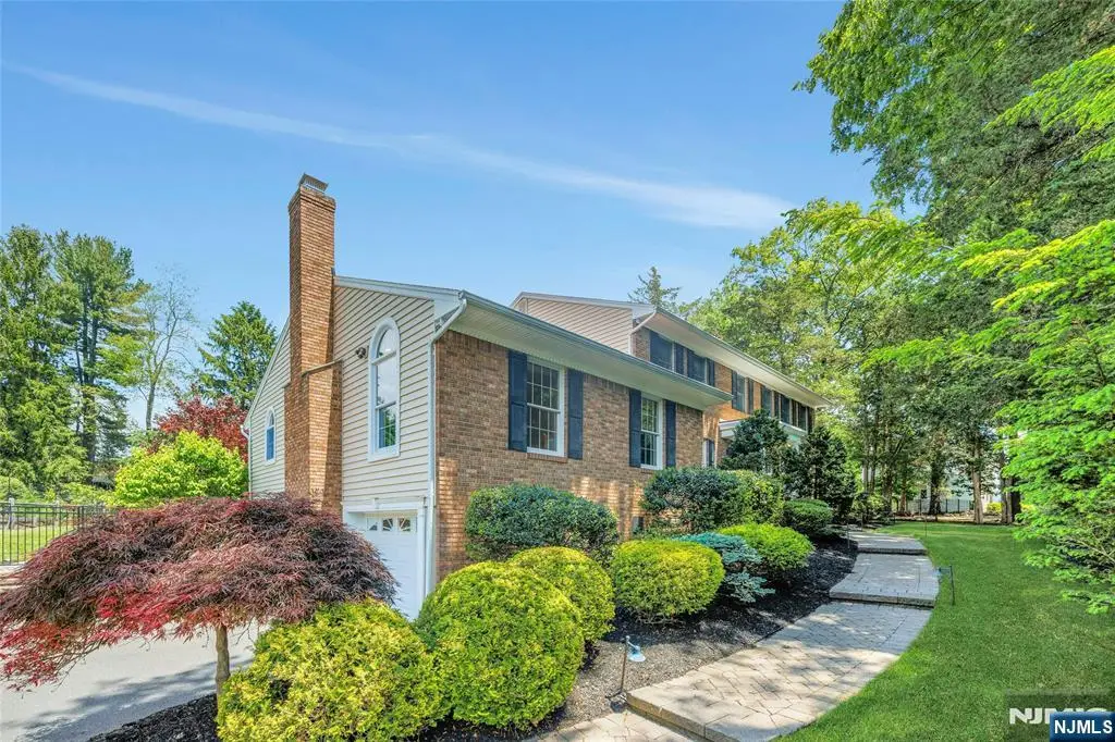 980 Briarwoods Road, Franklin Lakes, NJ 07417 - #1