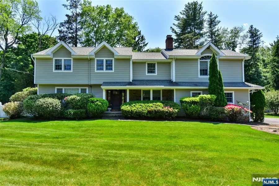 3 Avon Place, Woodcliff Lake, NJ 07677 - #3