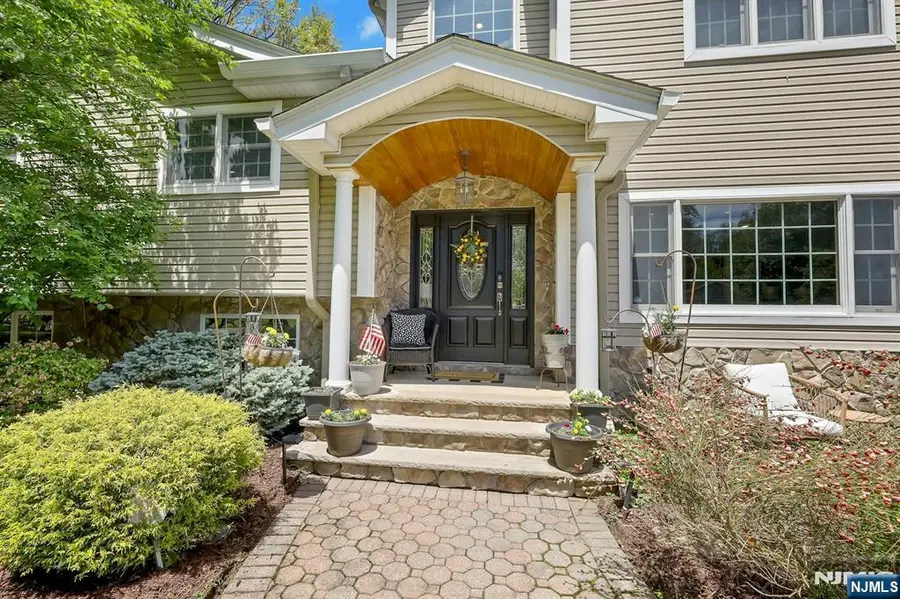 711 Pine Lake Drive, Township Of Washington, NJ 07676 - #3