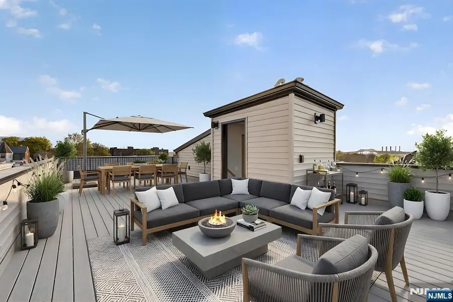 126 De Kalb Avenue 3, Jersey City, NJ 07306 - #2