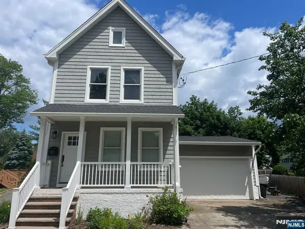 125 Center Street, New Milford, NJ 07646