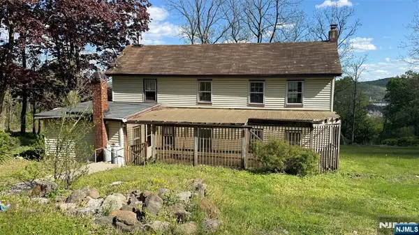 25 Coleman Hill Road, Washington Twp, NJ 07882