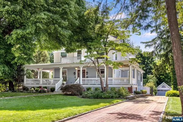 380 Ridgewood Avenue, Glen Ridge, NJ 07028