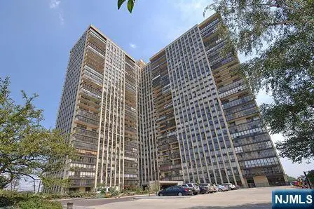 300 Winston Drive 1918, Cliffside Park, NJ 07010 - #1