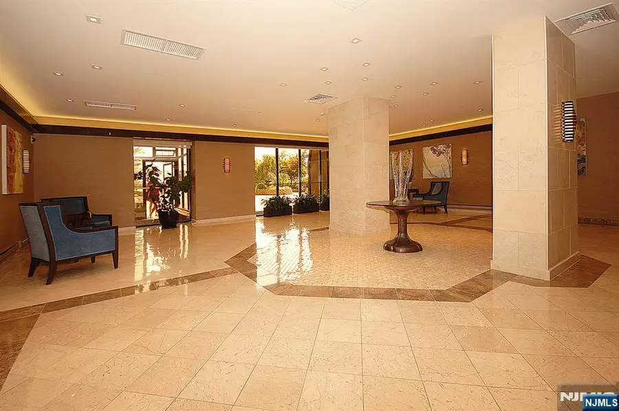 300 Winston Drive 1918, Cliffside Park, NJ 07010 - #2