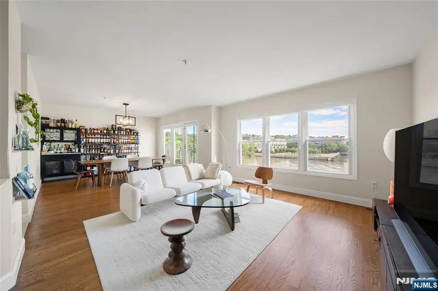 250 The Promenade, Edgewater, NJ 07020 - #2