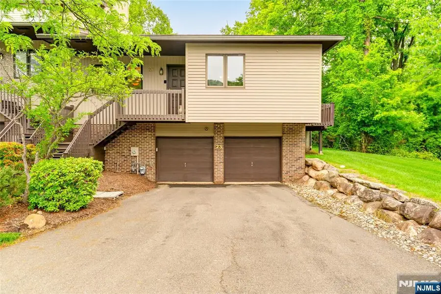 23 Peach Hill Court, Ramsey, NJ 07446 - #2