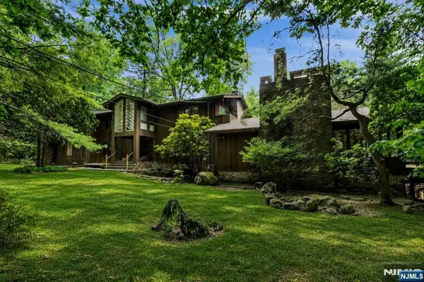 34 Cambridge Way, Alpine, NJ 07620