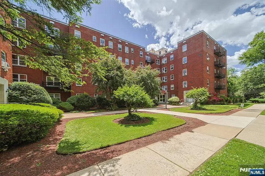 2320 Linwood Avenue 5G, Fort Lee, NJ 07024 - #2