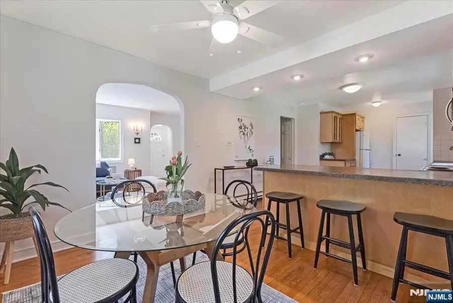 566 Barnett Place, Ridgewood, NJ 07450 - #3