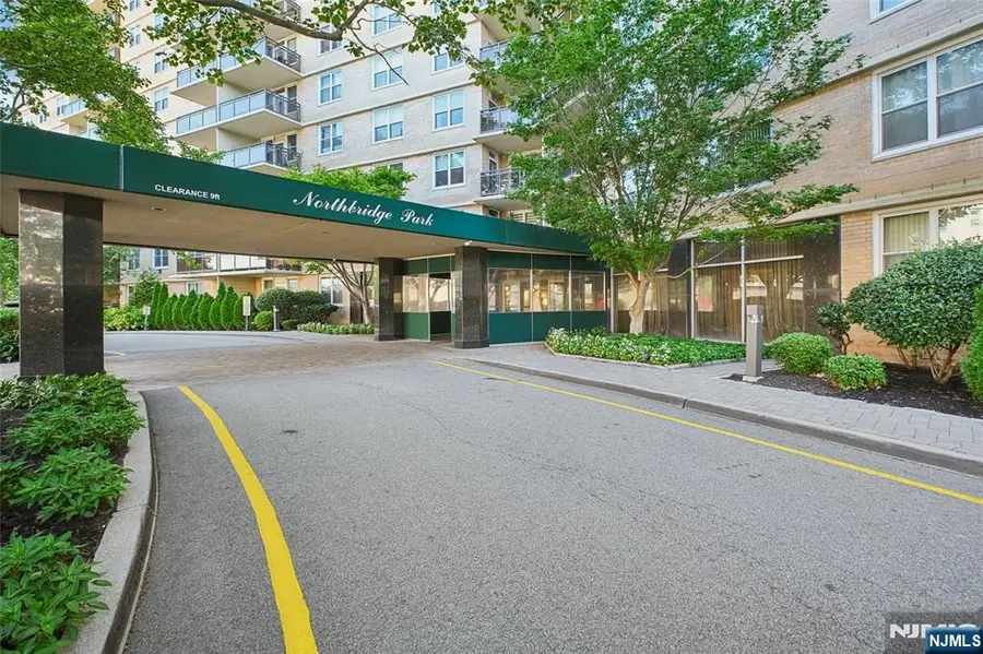 2200 N Central Road 6U, Fort Lee, NJ 07024 - #2
