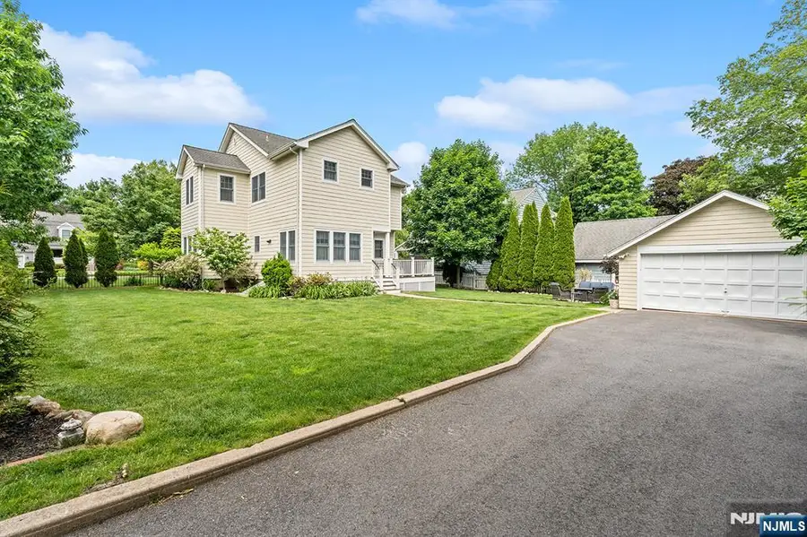 402 Enos Place, Ho Ho Kus, NJ 07423 - #3