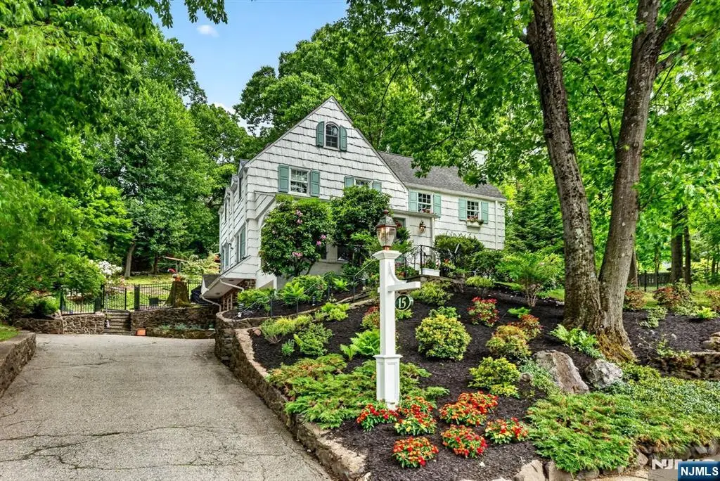15 Afterglow Avenue, Verona, NJ 07044 - #1