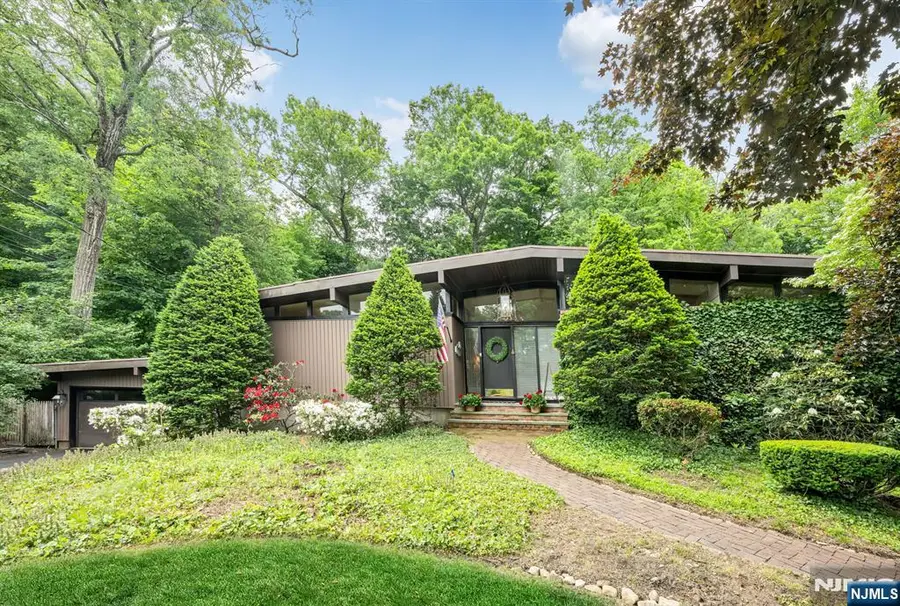 11 Kingsley Road, Ringwood, NJ 07456 - #3