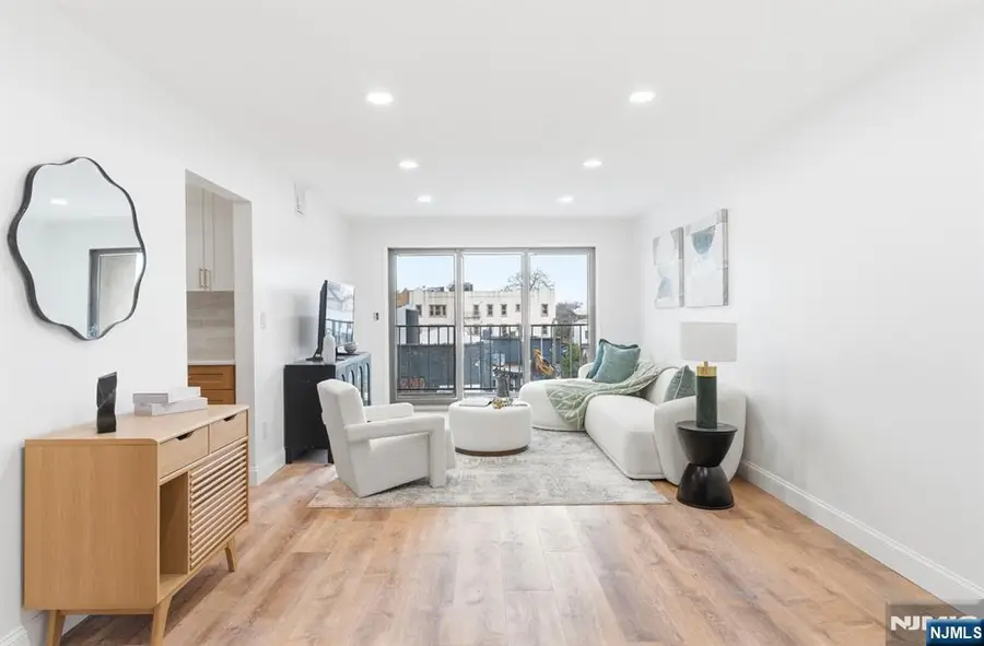 610 Anderson Avenue 2E, Cliffside Park, NJ 07010 - #3