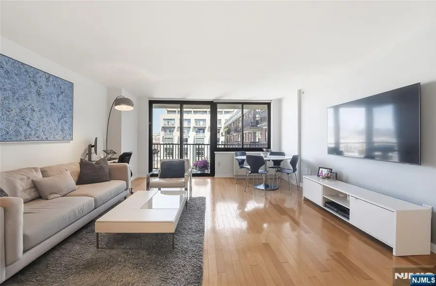 700 Grove Street 11A, Jersey City, NJ 07310 - #3
