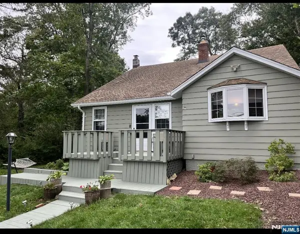 43 Bellot Road, Ringwood, NJ 07456