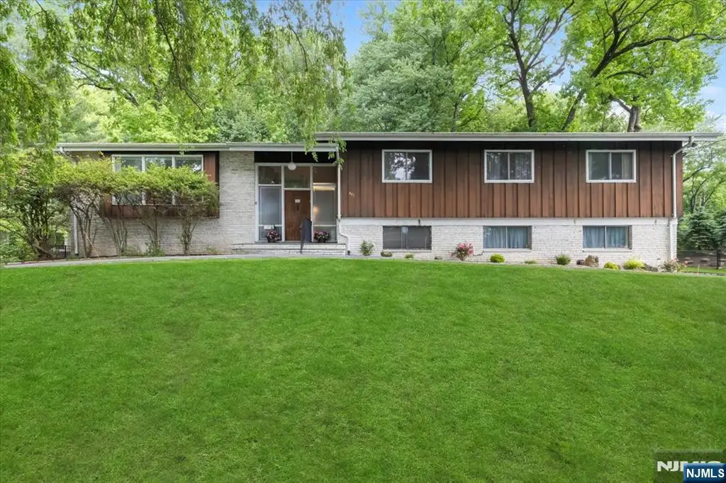 401 Cumberland Street, Englewood, NJ 07631 - #1